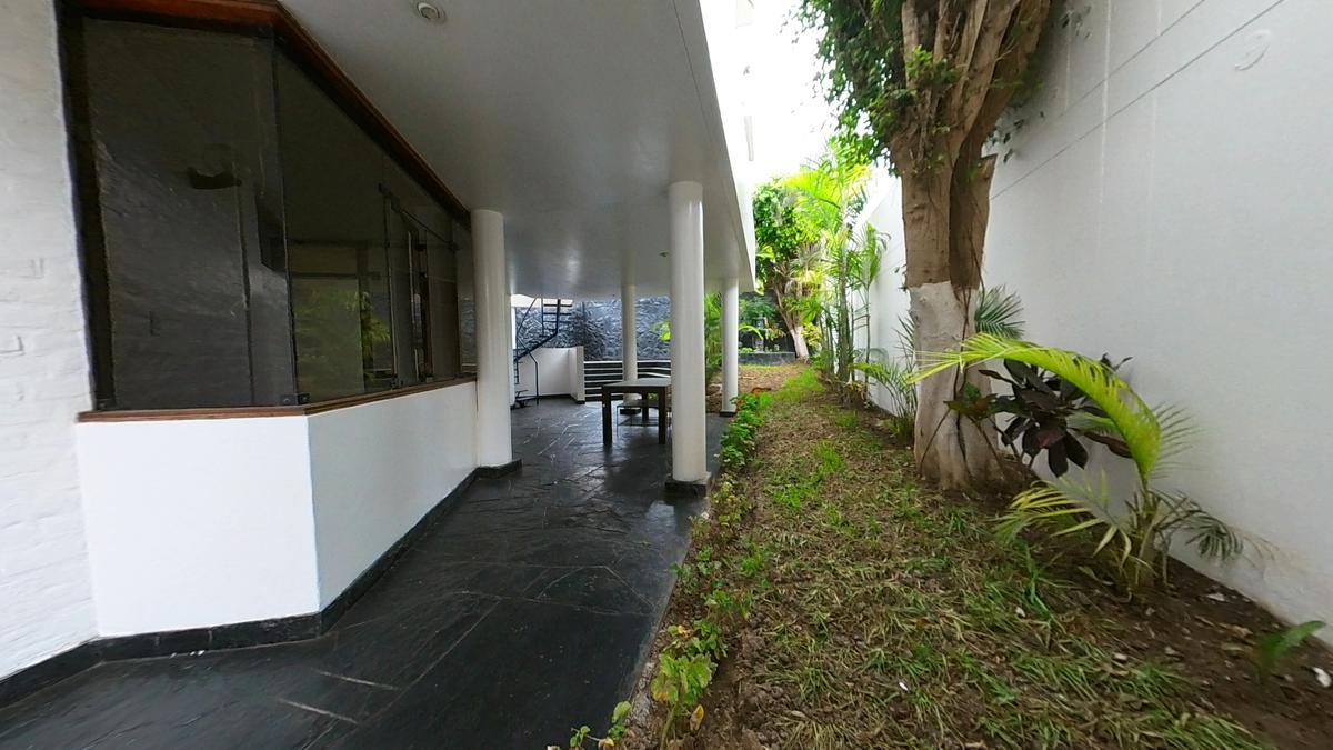 ALQUILER DE LINDA CASA DE 3 PISOS EN PIMENTEL
